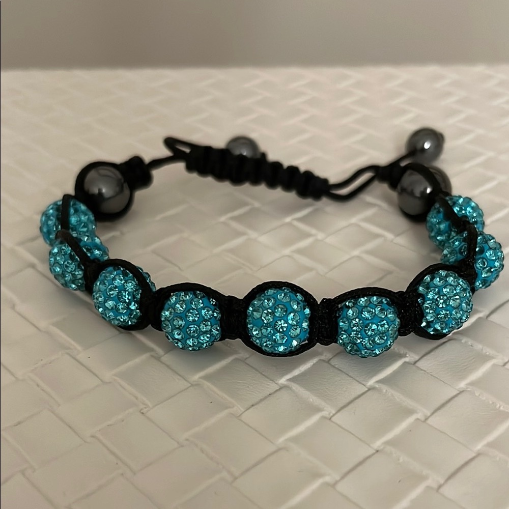 Elegant Black and Turquoise Beaded Bracelet